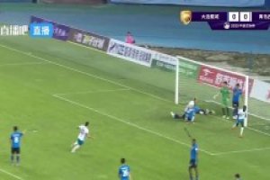 青岛西海岸1-0领先！阿齐兹门前包抄破门