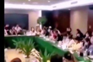 当年女债权人怒斥许家印：CNM！那么多豪宅还玩了那么多女明星